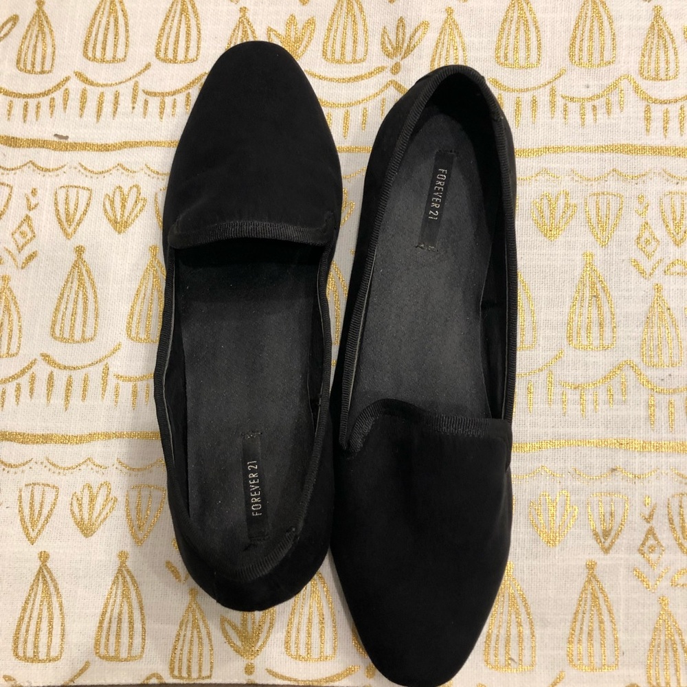 Like New Forever 21 Smoking Shoe. Women’s size 7.